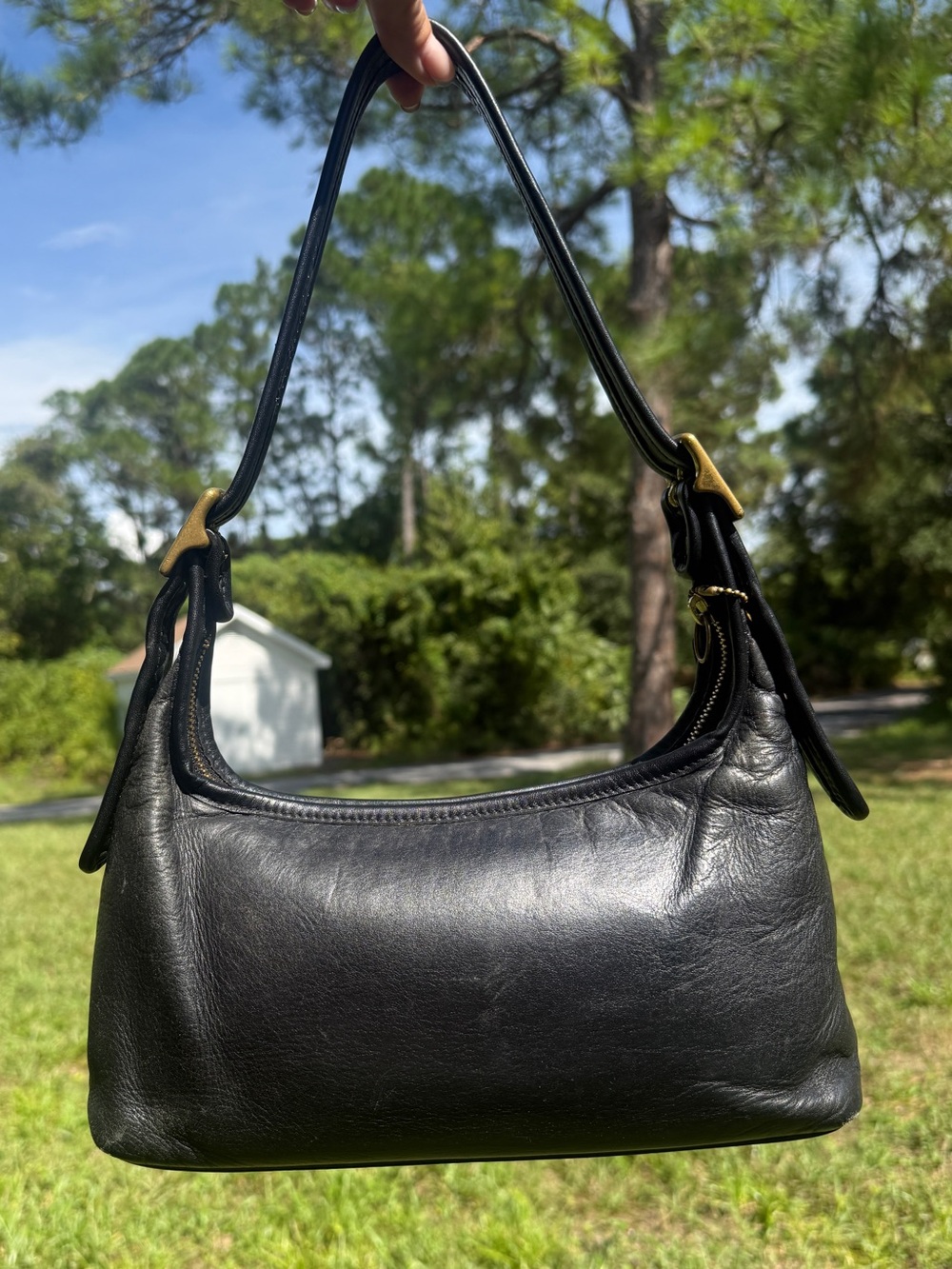 Black/Brass Coach 9059